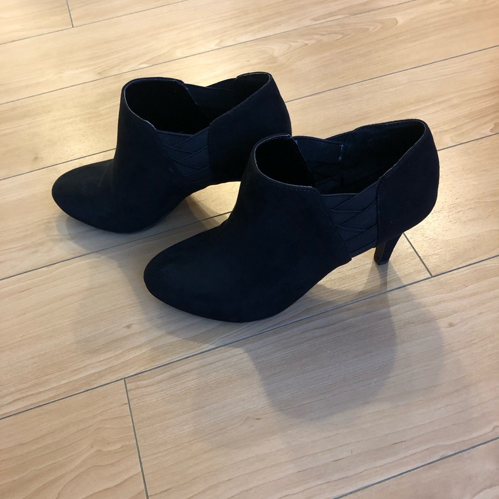 Style & Co Arianah Booties - Picture 2 of 8